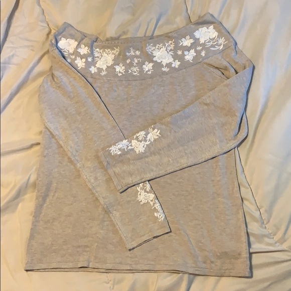 INC International Concepts Tops - 📢2 for $10 EUC INC Embroidered Tan Sweater